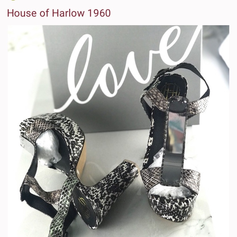 🍐House of Harlow 1960 Platform Heel